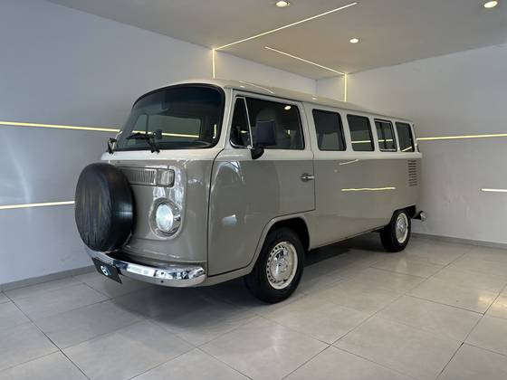 VOLKSWAGEN KOMBI 1.6 LUXO 8V GASOLINA 3P MANUAL VOLKSWAGEN KOMBI 1.6 LUXO 8V GASOLINA 3P MANUAL